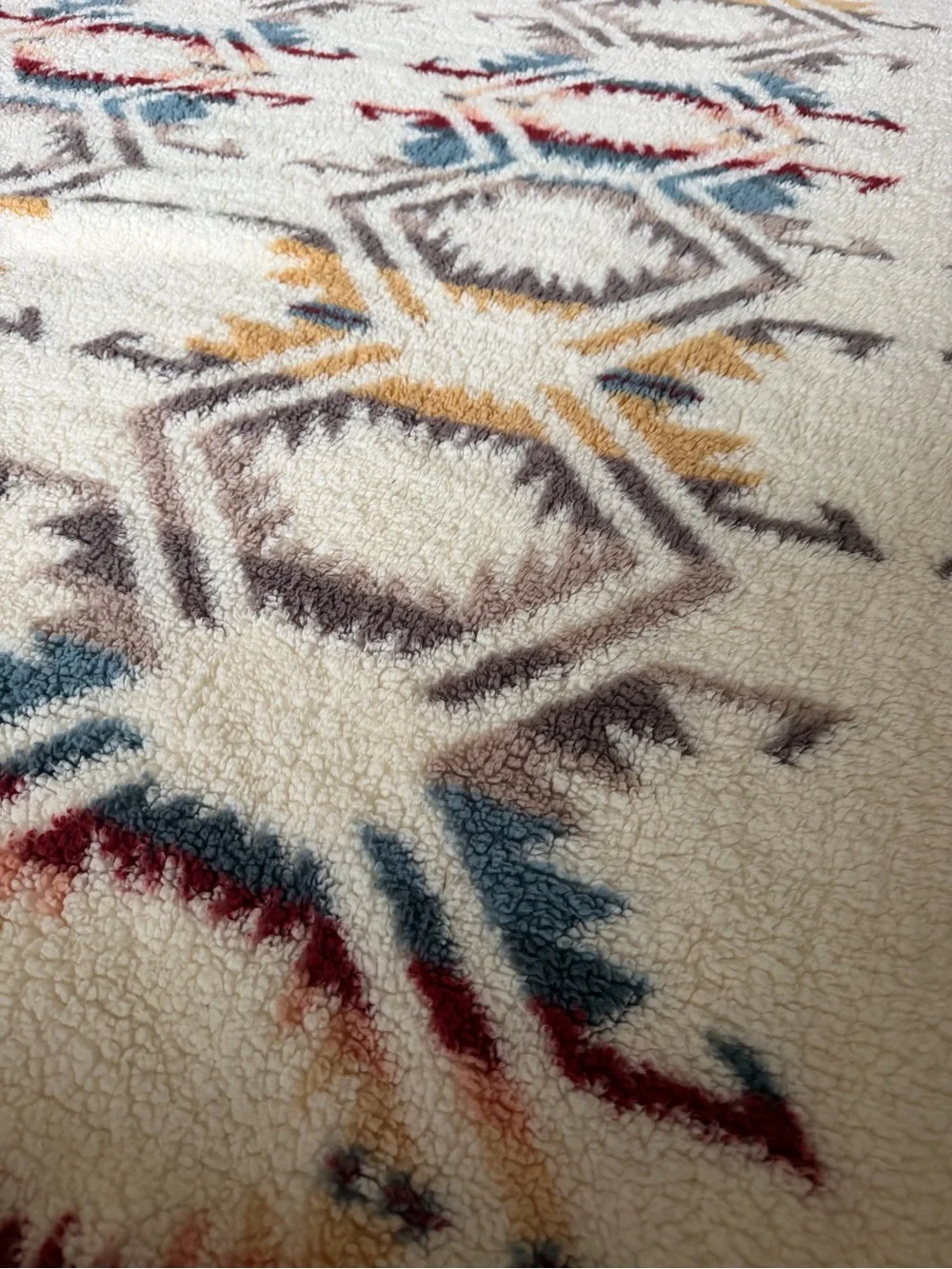 Pendleton Reverse Oeko-Tex Sherpa Fleece Southwestern Aztec Print Queen Blanket